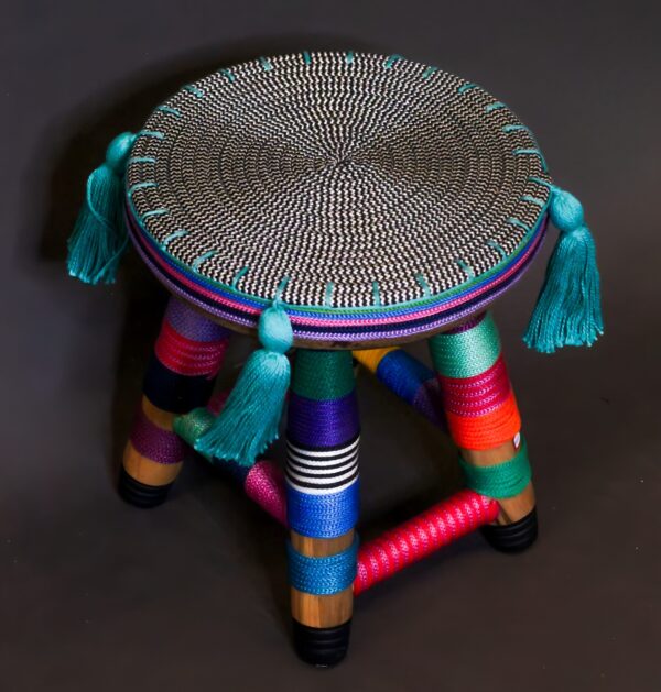 Banqueta P  azul —  Gina Elimelek & Claudia Chilaze